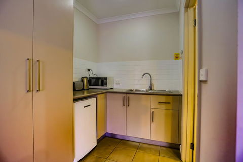 Murray Waters Motor Inn & Apartments - Sunshine Coast Guide 2