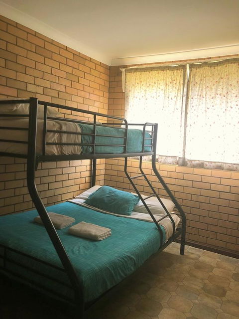 Augusta Escape Holiday Units - Sunshine Coast Guide 25