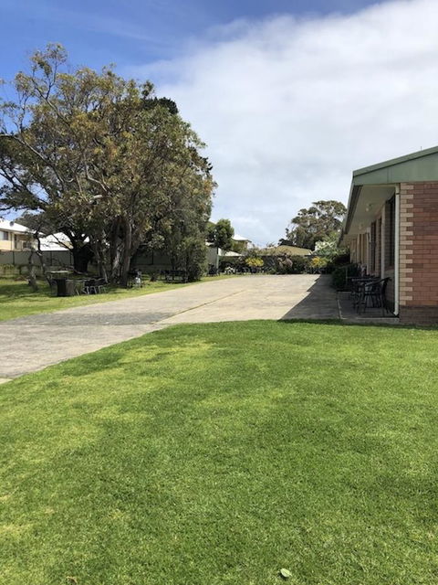 Augusta Escape Holiday Units - Sunshine Coast Guide 31