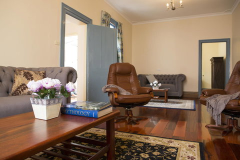 Spencer Cottage - Sunshine Coast Guide 18