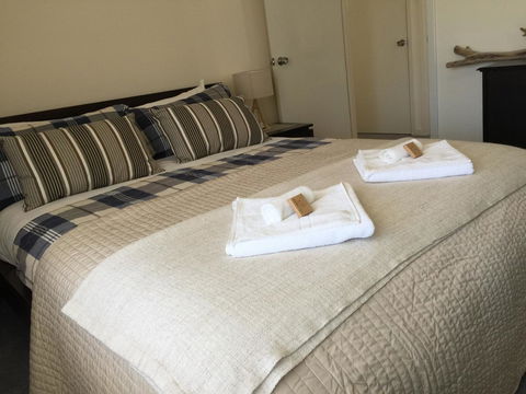 Applecross Village Apartment - Sunshine Coast Guide 31