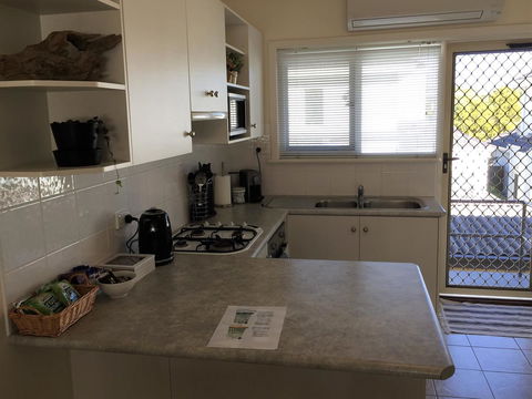 Applecross Village Apartment - Sunshine Coast Guide 12