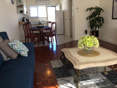 Applecross Village Apartment - Sunshine Coast Guide 1