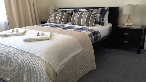 Applecross Village Apartment - Sunshine Coast Guide 29