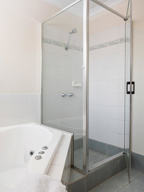 Cooper Street - Sunshine Coast Guide 15