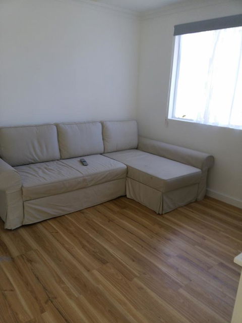 DIANELLA Budget Rooms Happy Place To Stay - Sunshine Coast Guide 17
