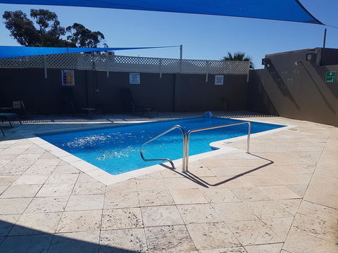 Mandurah Foreshore Motel - Sunshine Coast Guide 5