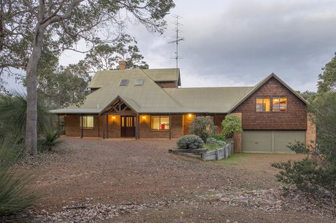 A Hidden Bush Delight - Sunshine Coast Guide 6