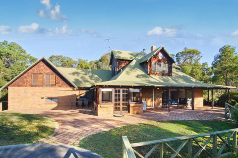 A Hidden Bush Delight - Sunshine Coast Guide 1