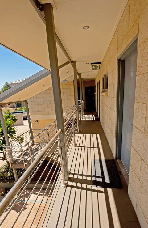 Latitude20 Searipple Rd - Sunshine Coast Guide 3