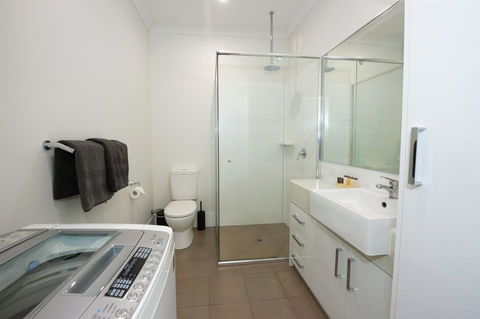 Latitude20 Searipple Rd - Sunshine Coast Guide 9