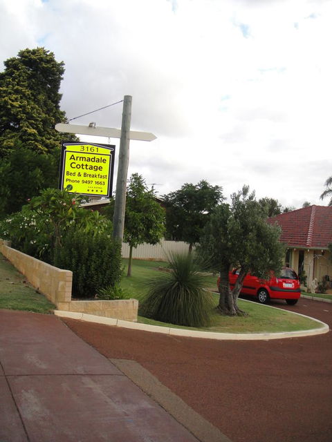 Armadale Cottage Bed & Breakfast - Sunshine Coast Guide 34