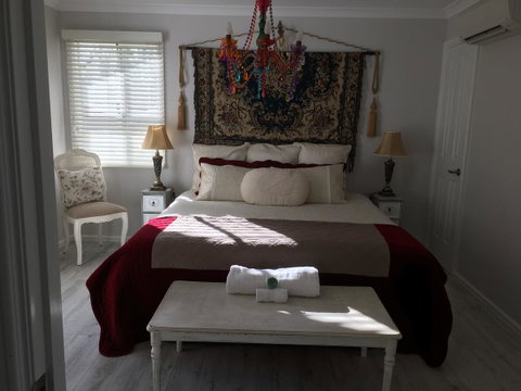 Applegate Lane Chalet - Sunshine Coast Guide 7