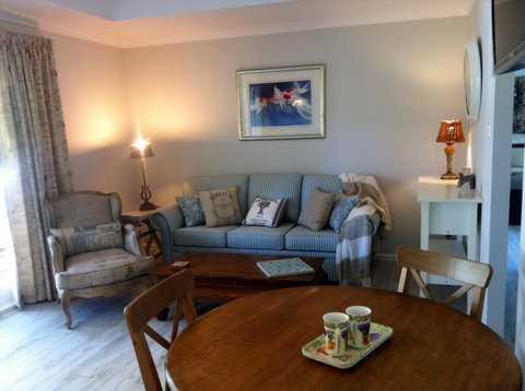 Applegate Lane Chalet - Sunshine Coast Guide 11