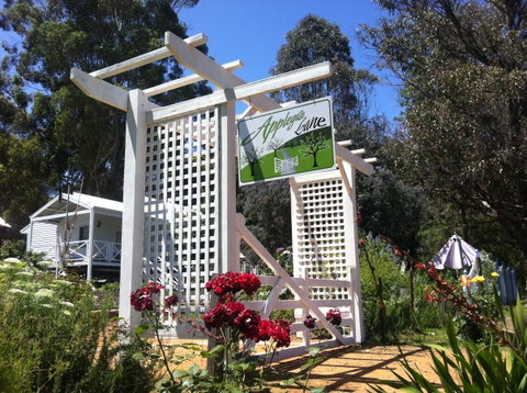 Applegate Lane Chalet - Sunshine Coast Guide 14