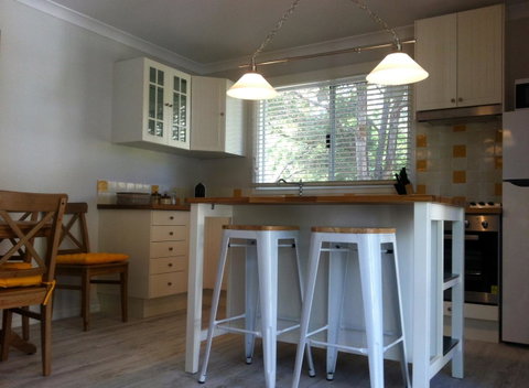 Applegate Lane Chalet - Sunshine Coast Guide 13