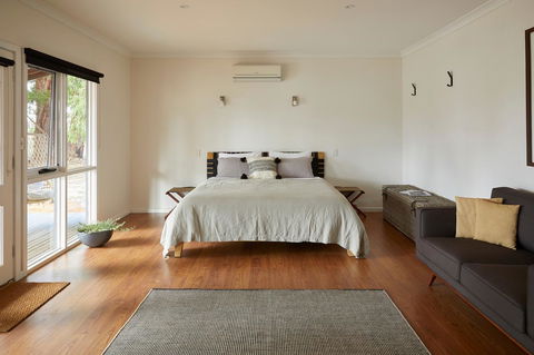 Margaret River Retreat - Sunshine Coast Guide 13