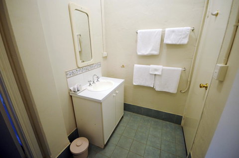 My Place Colonial Accommodation - Sunshine Coast Guide 36