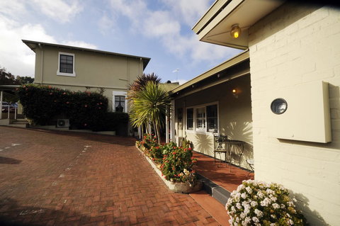 My Place Colonial Accommodation - Sunshine Coast Guide 1