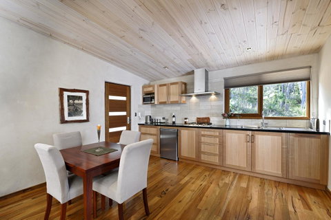 Aiyana Retreat - Sunshine Coast Guide 8