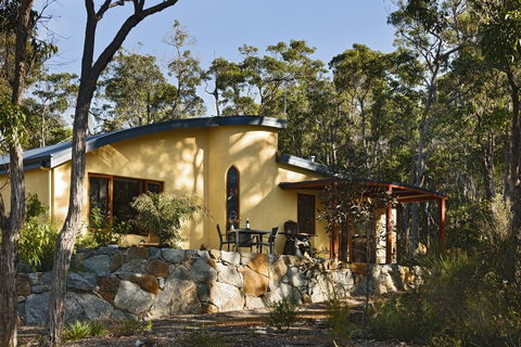 Aiyana Retreat - Sunshine Coast Guide 0