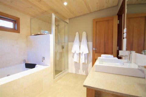 Aiyana Retreat - Sunshine Coast Guide 21