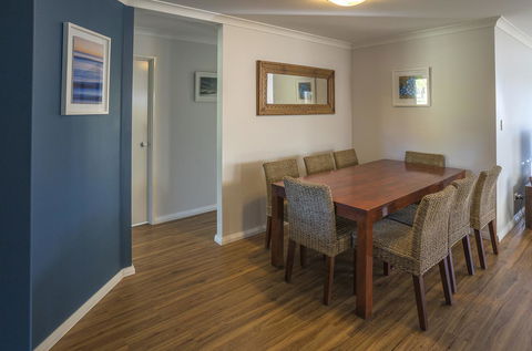 Indoyo Retreat - Sunshine Coast Guide 10