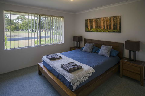 Indoyo Retreat - Sunshine Coast Guide 7