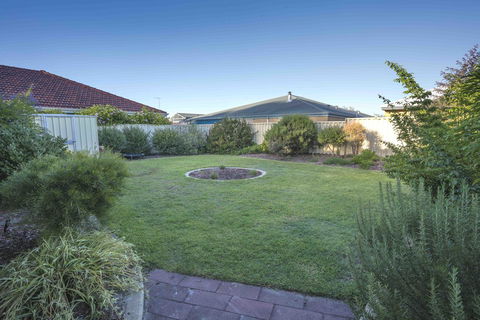 Indoyo Retreat - Sunshine Coast Guide 14