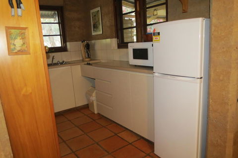 Bentwood Olive Grove Accommodation - Sunshine Coast Guide 13