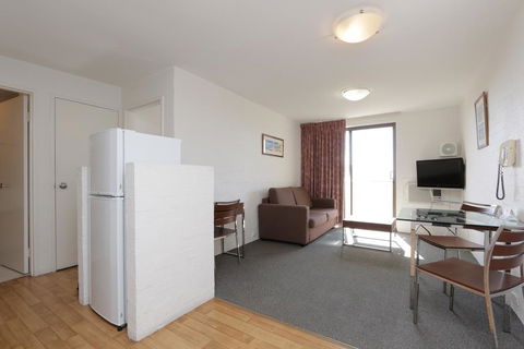 Atrium Hotel Mandurah - Sunshine Coast Guide 32