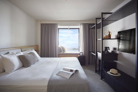 Quay Perth - Sunshine Coast Guide 33