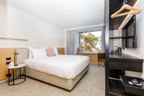 Quay Perth - Sunshine Coast Guide 24