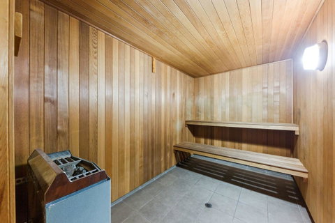 The Executive Penthouse - Sunshine Coast Guide 22