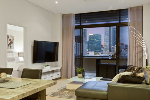 The Executive Penthouse - Sunshine Coast Guide 4