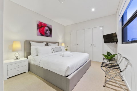 The Executive Penthouse - Sunshine Coast Guide 11