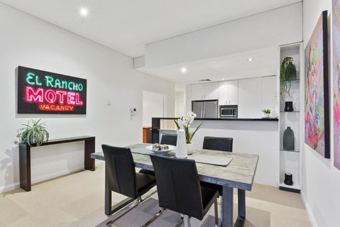 The Executive Penthouse - Sunshine Coast Guide 6