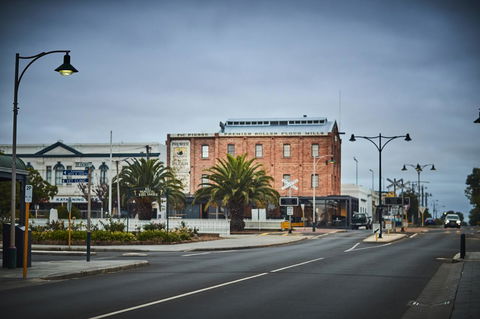 The Premier Mill Hotel - Sunshine Coast Guide 14