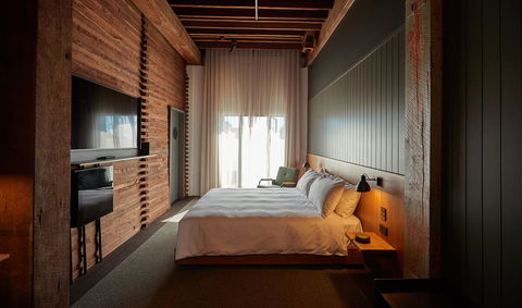 The Premier Mill Hotel - Sunshine Coast Guide 1