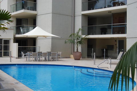 Absolute Beachfront Scarborough - Sunshine Coast Guide 8