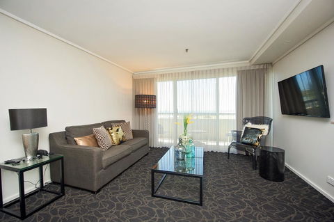 Best Western Plus Hotel Lord Forrest - Sunshine Coast Guide 11