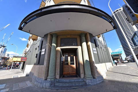 Inner Perth CBD 1X1 Apartment: 605451 - Sunshine Coast Guide 24