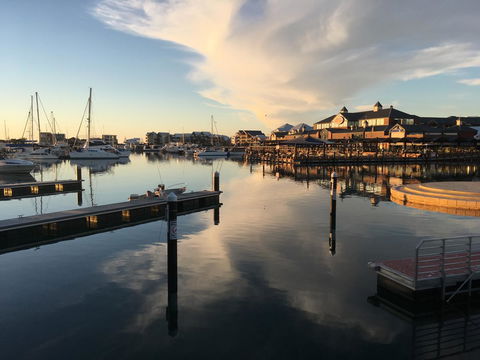 Mandurah Ocean Marina Chalets - Sunshine Coast Guide 2