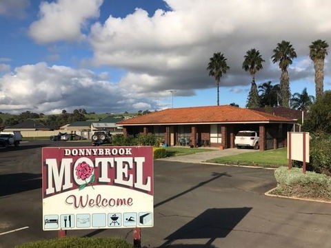 Donnybrook Motel - Sunshine Coast Guide 2