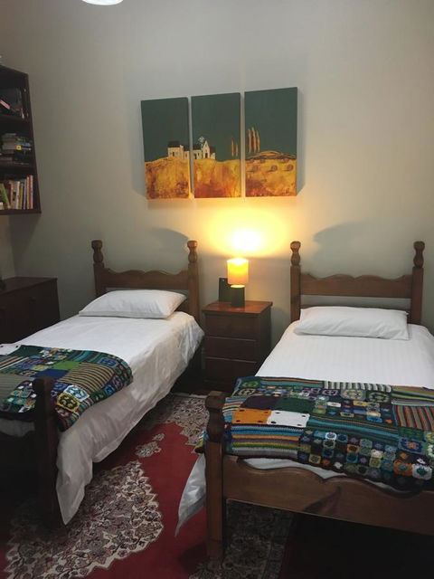Rowley House - Sunshine Coast Guide 11