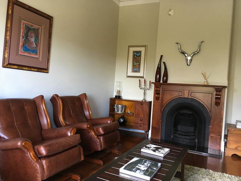 Rowley House - Sunshine Coast Guide 17
