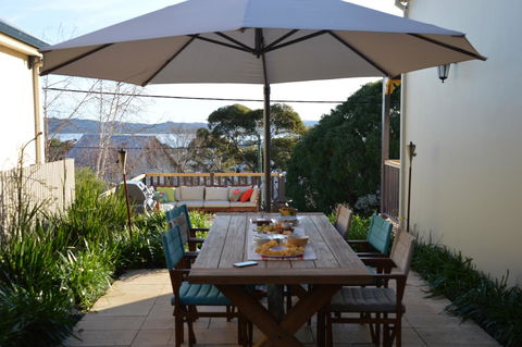 Rowley House - Sunshine Coast Guide 16