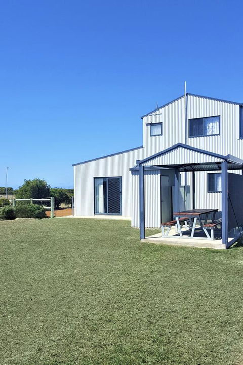Barnville@Bremer - Sunshine Coast Guide 3