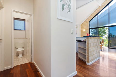 Swanview Ardross Shortstays - Sunshine Coast Guide 9
