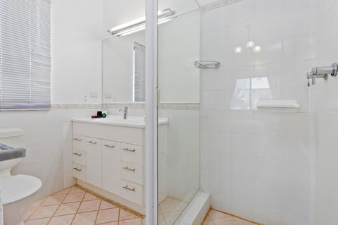 Swanview Ardross Shortstays - Sunshine Coast Guide 20